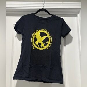 May The Odds Be Ever In Your Favor Hunger Games Women’s Tshirt Size Small
